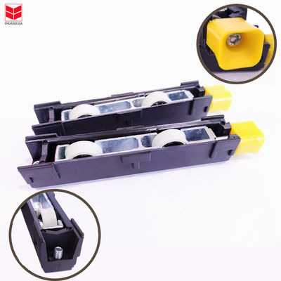 कस्टम एल्यूमीनियम दरवाजे के सामान काली फ्रेम के साथ स्लाइडिंग दरवाजा और खिड़की रोलर