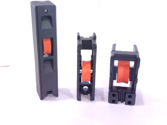 काले/ग्रे/भूरे/सफेद/अन्य रंगों में स्लाइडिंग दरवाजे और खिड़कियों के लिए कस्टम नायलॉन रोलर्स